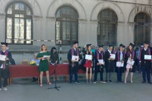 Record la Colegiul Mircea. Patru sefi de promotie cu nota 10 absolut (galerie foto)