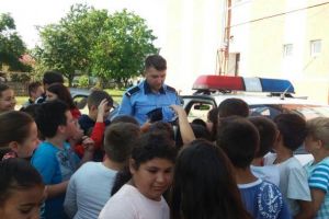 FOTO: Săptămâna prevenirii criminalităţii la IPJ Alba – 24 mai, zi dedicată prevenirii violenţei în familie