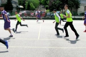 Fotbaliştii alb-violeţi s-au întors la şcoală