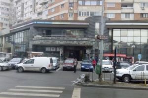 Holul de la Permise, WC public!