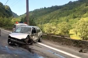 UPDATE VIDEO Accident pe Valea Oltului – Un TIR şi două maşini mici implicate