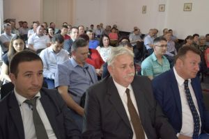 Fermierii sibieni rugaţi să ia banii de la Uniunea Europeană