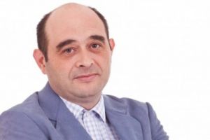 Sare-n ochi. Cât va mai rezista România? Și la ce-i mai foloseşte?