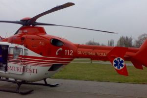 Bărbat rănit pe munte, salvat de un elicopter SMURD
