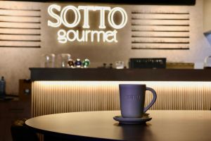 VIDEO & FOTO Sotto Gourmet îşi deschide porţile în zona Cornişa. Cafeneaua devine funcţională începând de mâine