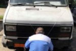 Sebastian Preoteasa acuză Poliţia Locală că i-a sechestrat şi mobila ilegal, nu doar maşina! [FOTO]