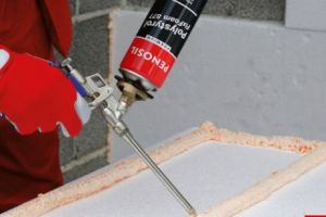 Dacă e să fie spumă adezivă, atunci să fie POLYSTYROL, de la PENOSIL!