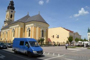 Cu piatra-n gard: Comisia pentru Monumente Istorice a respins extinderea Pieţei Unirii