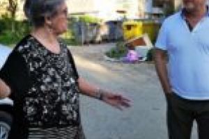 Popa nu se împiedică de câteva garaje neîngrijite! Aduce buldozerele şi impune cu forţa civilizaţia în Micro I!