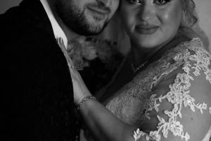 Tragedie cumplită în Argeş! O tânără mămică şi soţie şi-a pus capăt zilelor, lăsând în urmă două fetiţe