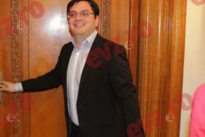 Nicolae Bănicioiu îşi anunţă demisia din PSD