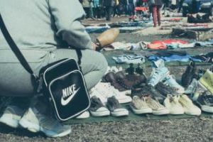 Clujenii din Mărăşti nu mai suportă haosul creat de Piaţa de vechituri