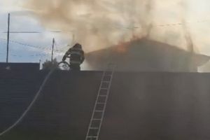 Incendiu puternic în Balş: un depozit a ars în totalitate. De la ce a pornit focul/ VIDEO