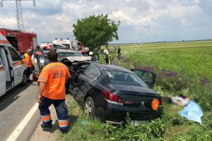 Accident grav la Ilfoveni! O persoană a murit, iar alte patru au fost rănit.! A fost nevoie de descarcerare VIDEO