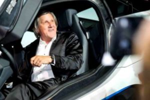 PRIMELE IMAGINI cu momentul ÎNCĂTUȘĂRII lui Ilie Năstase! A fost sau nu un ABUZ din partea Poliţiei - VIDEO