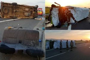 FOTO/ ACCIDENT MORTAL pe Autostrada Sibiu-Deva: Șoferul unei autoutilitare şi-a pierdut viaţa după ce a lovit glisiera şi s-a răsturnat