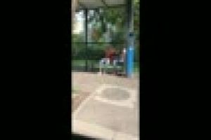 Cluj: Drogaţi aproape leşinaţi în staţia de lângă Cluj Arena - VIDEO