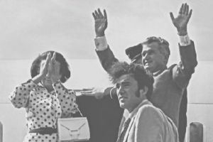 BLESTEMUL VRĂJITOARELOR l-a ajuns pe Ceauşescu? POVESTEA unui accident MISTERIOS din Cluj şi SECRETOMANIA PCR