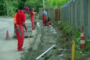 Trotuare noi către zona de agrement a Sucevei