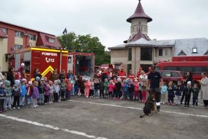 „Să ştii mai multe, să fii mai bun”, activitate la grădiniţele „Gulliver” şi ...