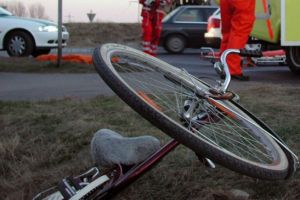 Accident stupid in Cocosesti. Un barbat a murit dupa ce a cazut de pe bicicleta