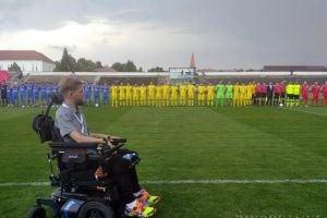 Ziua lui Neşu: Un teren plin cu vedete, momente emoţionante şi aplauze, la meciul „Uniţi pentru Mihai” (FOTO)