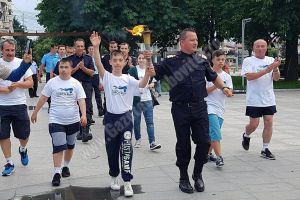 Momente emoţionante la Târgovişte! Sportivii cu dizabilităţi au adus Flacăra Speranţei (VIDEO)