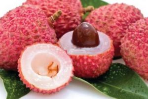 Ai mâncat vreodată aşa ceva? Ce BENEFICII NEȘTIUTE are pruna chinezească asupra organismului nostru