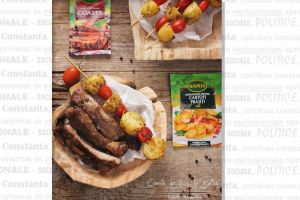 lauraadamache.ro: Coaste de porc la gratar cu frigarui de cartofi noi