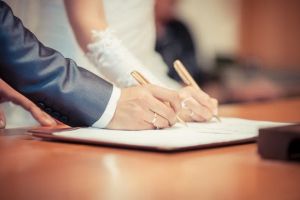 Căsătorii la secret: Numele celor care se căsătoresc la Oradea nu se mai văd pe site-ul Primăriei