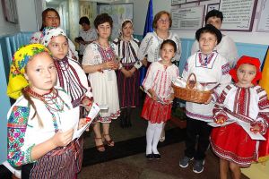 Oaspeţi din străinătate la şcoala din Lespezi