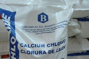 Chimcomplex ia bani pentru noua fabrică de clorură de calciu
