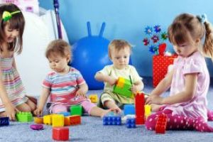 ANPIS: Stimulentele de insertie pentru cresterea copilului se apropie de 57 de milioane de lei in luna aprilie