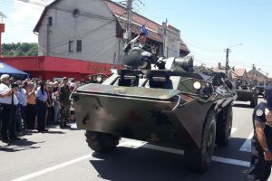 ”Centenar pe Valea Bârgăului” cu paradă militară şi show aviatic. Vicepremierul Viorel Ștefan, la manifestări