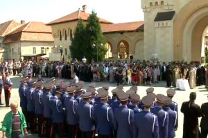 LIVE VIDEO ”Uniţi de credinţă în istorie” – eveniment dedicat Centenarului Unirii. Paradă militară, reprezentaţie a Gărzii Naţionale şi momente solemne, la Alba Iulia