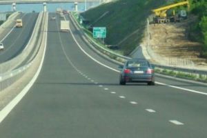 După 8 ANI, circulăm pe încă 9 km din AUTOSTRADA...