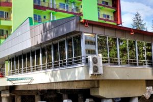 Hotel Central din Baile Olanesti ANGAJEAZA: receptioner, paznic de receptie, camerista, ajutor bucatar si ospatar