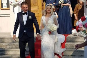 Sportivi cunoscuti printre invitati:  Fotbalistul Vlad Achim a facut nunta la Constanta. Cine a cantat la eveniment     
