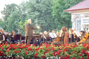 Cheia Vasluiului a ajuns la Filarmonica din Iaşi!: Concertul anului