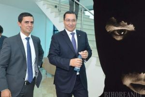 Banii sau viaţa! Vila şefului pentru Europa al Faist a fost prădată de un hoţ mascat, care i-a legat copilul şi ameninţat nevasta!