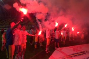 Sărbătoarea petroliştilor a continuat şi după finalul jocului!(Galerie foto)