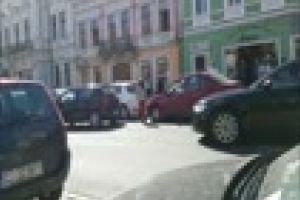 Scandal pe un loc de parcare în centrul Clujului! S-a sunat la 112. Și străinii fac CIRC - FOTO