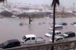 Uraganul care a făcut PRĂPĂD: Autorităţile au anunţat doar 64 de morţi, deşi cifra este de 70 de ori mai mare, adică 4.600