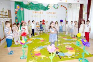 ”Fantezie şi culoare” la Grădiniţa 15 Vaslui