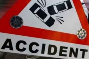 Accident in Ploiesti, pe Udriste Nasturel. O masina a intrat intr-un stalp