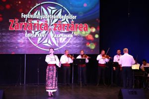 Trofeul festivalului „Zărzărică, zărzărea“ a fost acordat solistei Nicole Dumitraşcu din Slobozia