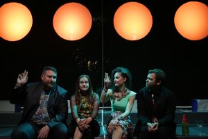 „Să ne cunoaştem la bine” – o nouă premieră pe scena teatrului arădean