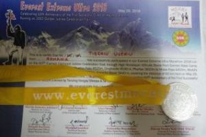 Tibi Uşeriu a terminat cursa de la Maratonul Everestului