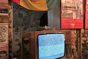 FOTOGALERIE: Expoziţie de demitizare a comunismului, la TIFF