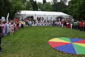 „Fii parte la diversitate!”,  un festival de excepţie al Şcolii Gimnaziale nr. 1 din Buftea